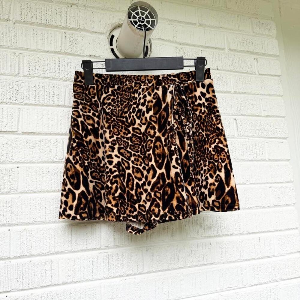 Blue Bush Leopard Print Velvet Mini Skort